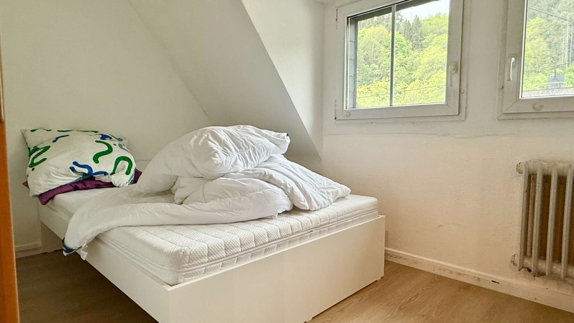 Ihr neues Zuhause im Herzen des Urlaubsortes Monreal &ndash; teilrenoviertes EFH mit viel Platz!